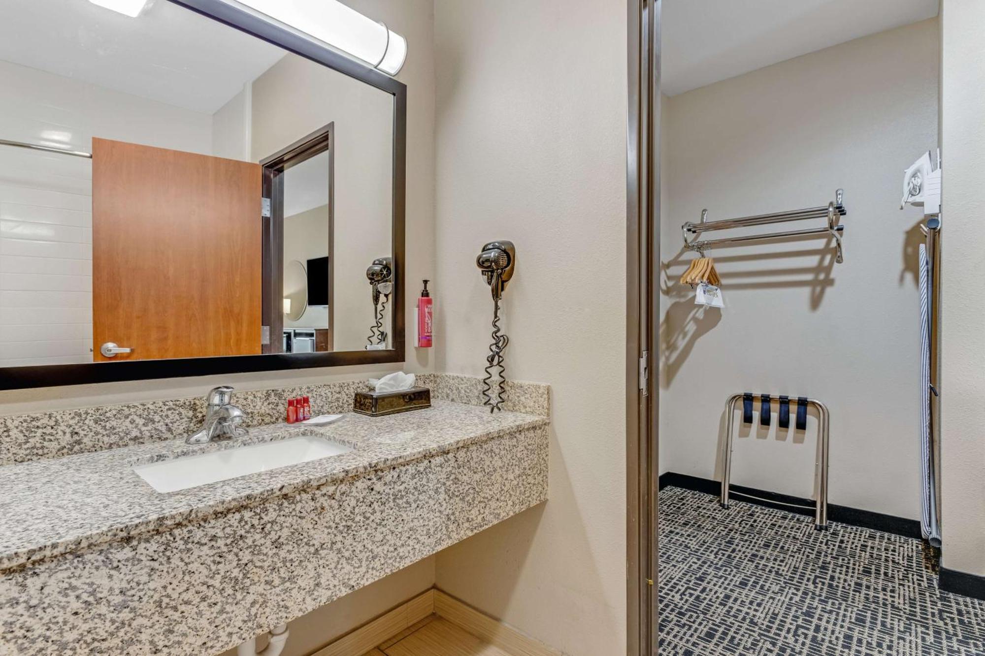 Surestay Plus Hotel By Best Western Owasso Tulsa North Extérieur photo