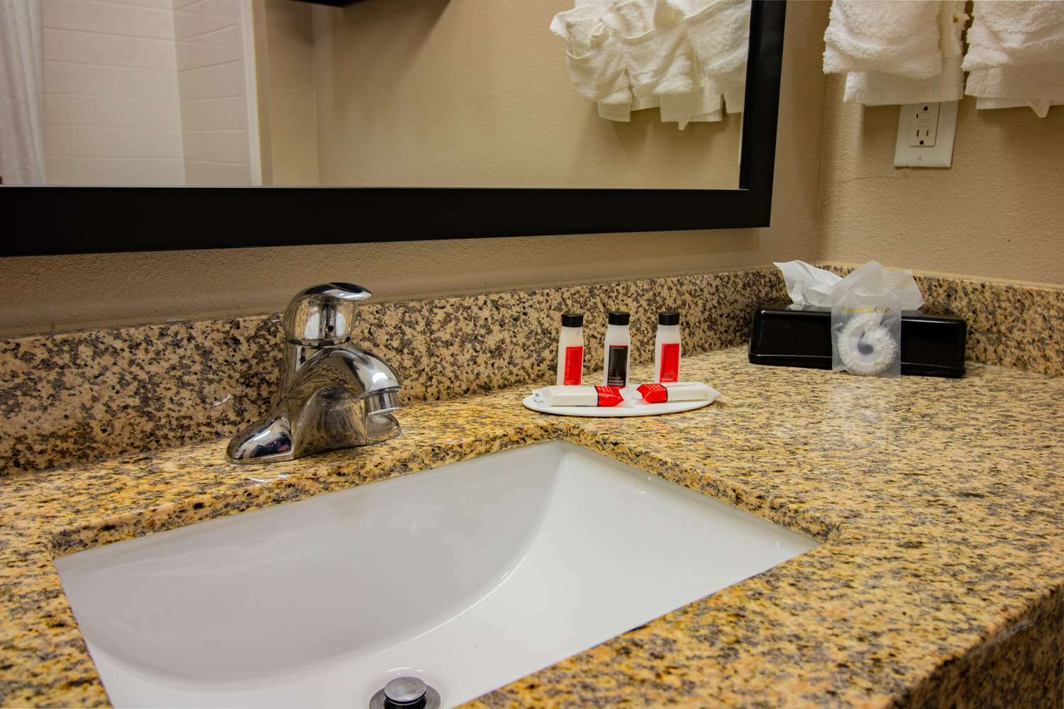 Surestay Plus Hotel By Best Western Owasso Tulsa North Chambre photo