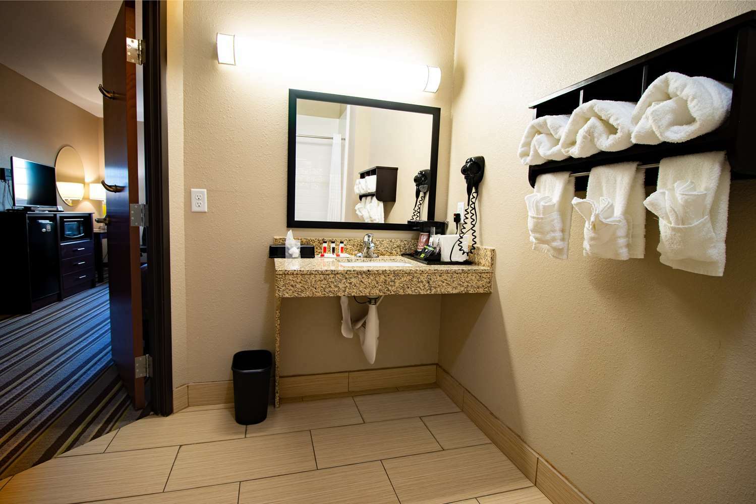 Surestay Plus Hotel By Best Western Owasso Tulsa North Chambre photo